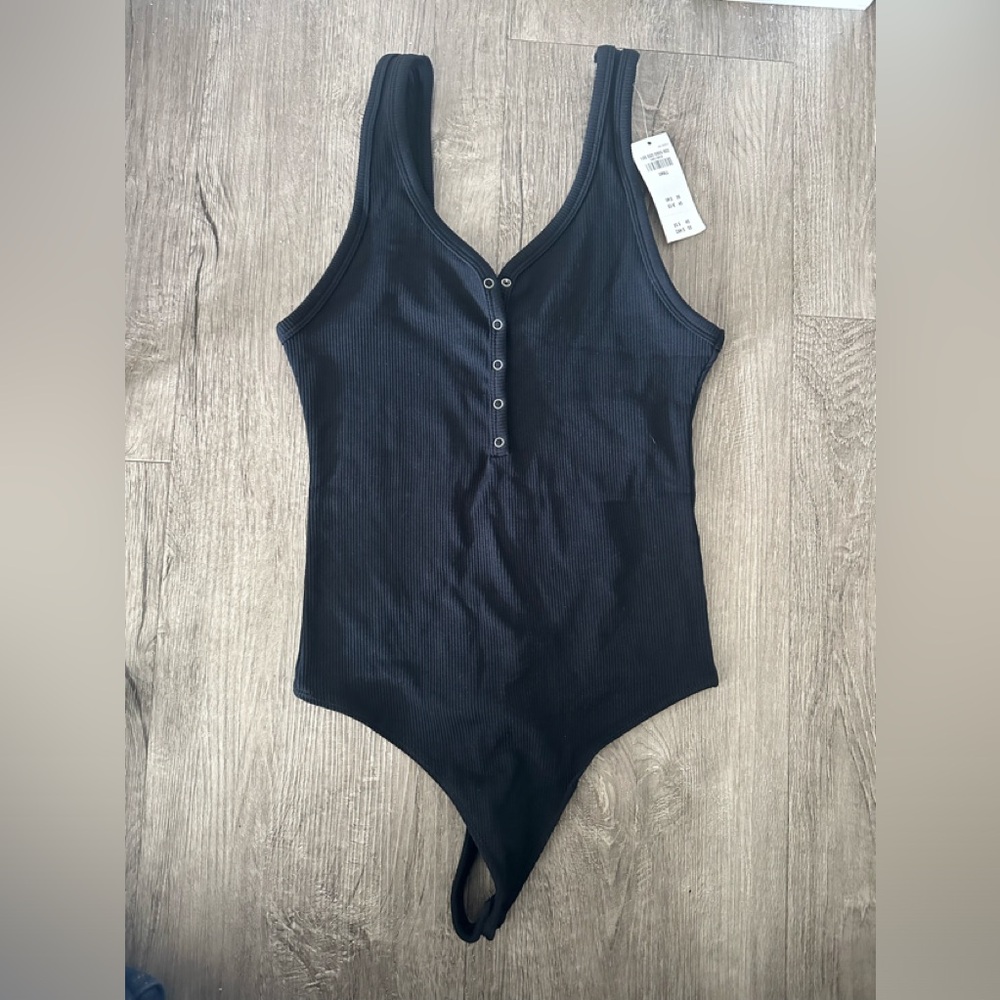 Abercrombie & Fitch Ribbed Tank Bodysuit with buttons - Black